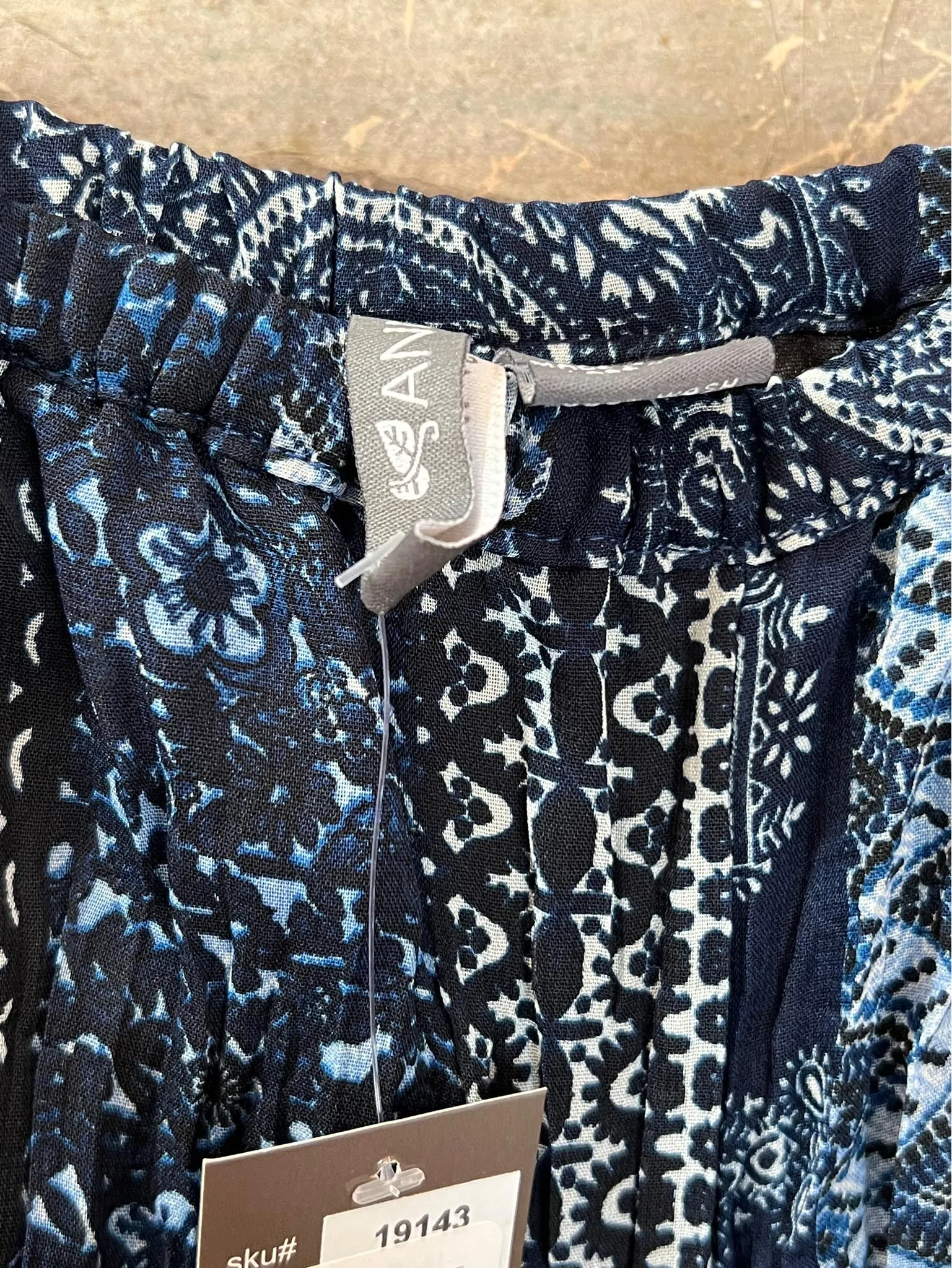 11822 ANU Long Skirt-Pottery