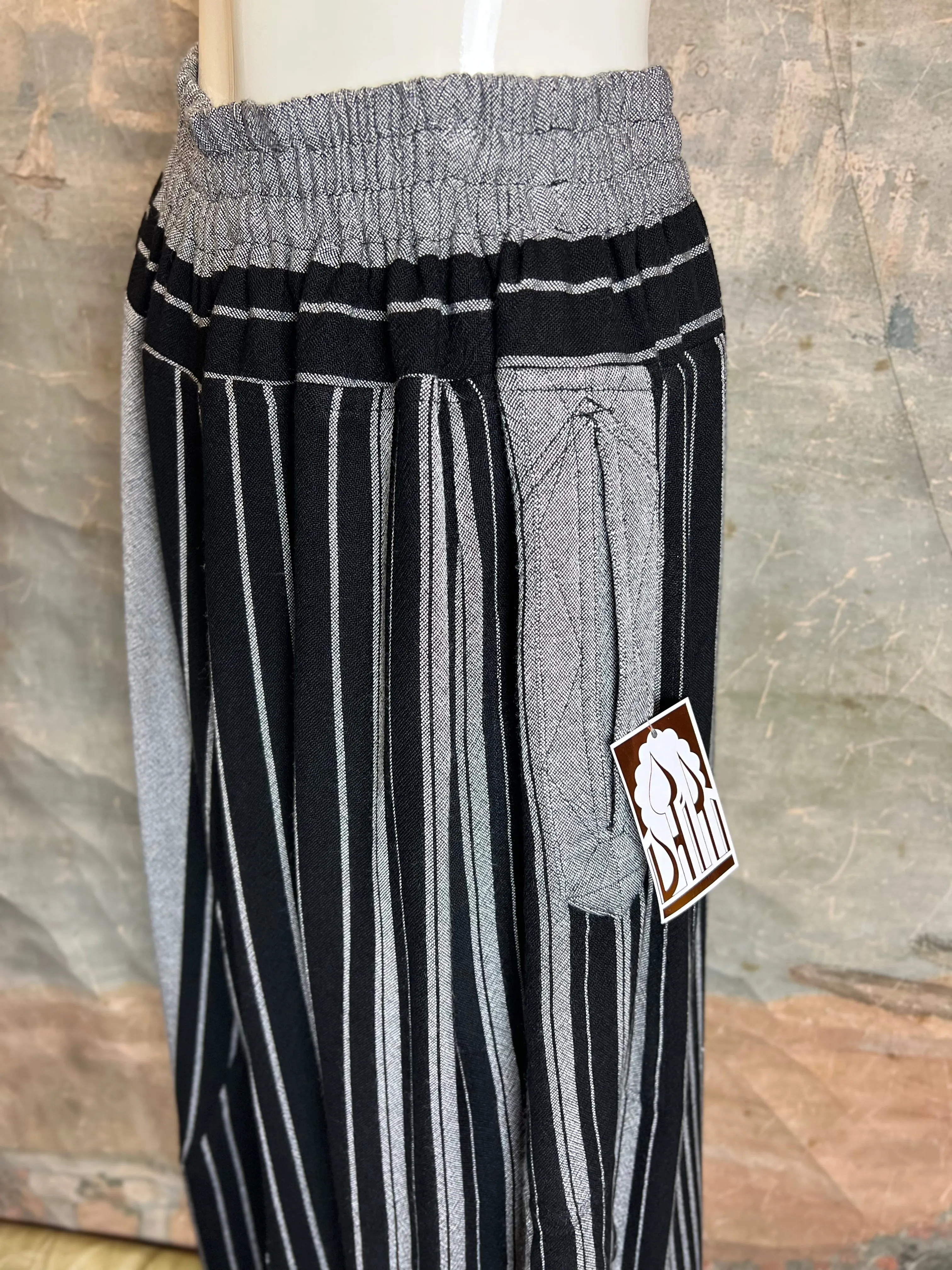 4257MST Statement Pant