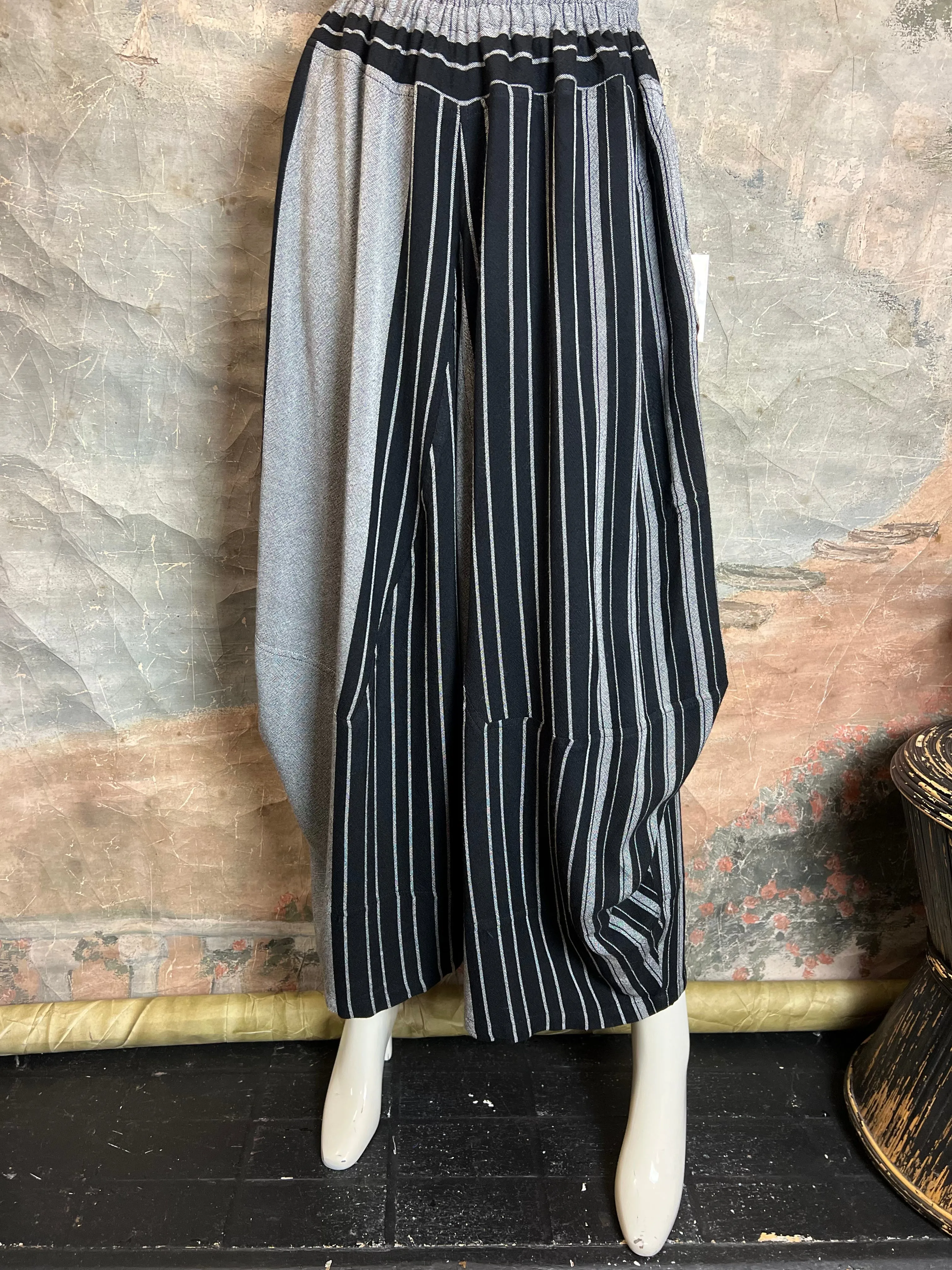 4257MST Statement Pant