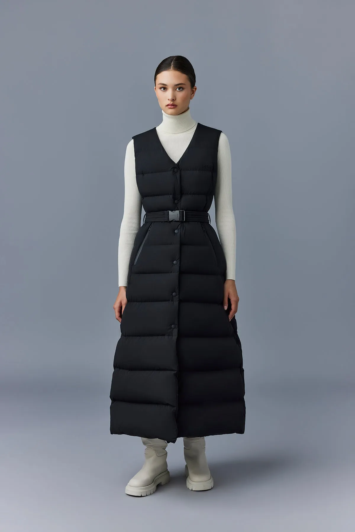 MISTY-CITY Sleeveless light down coat Black
