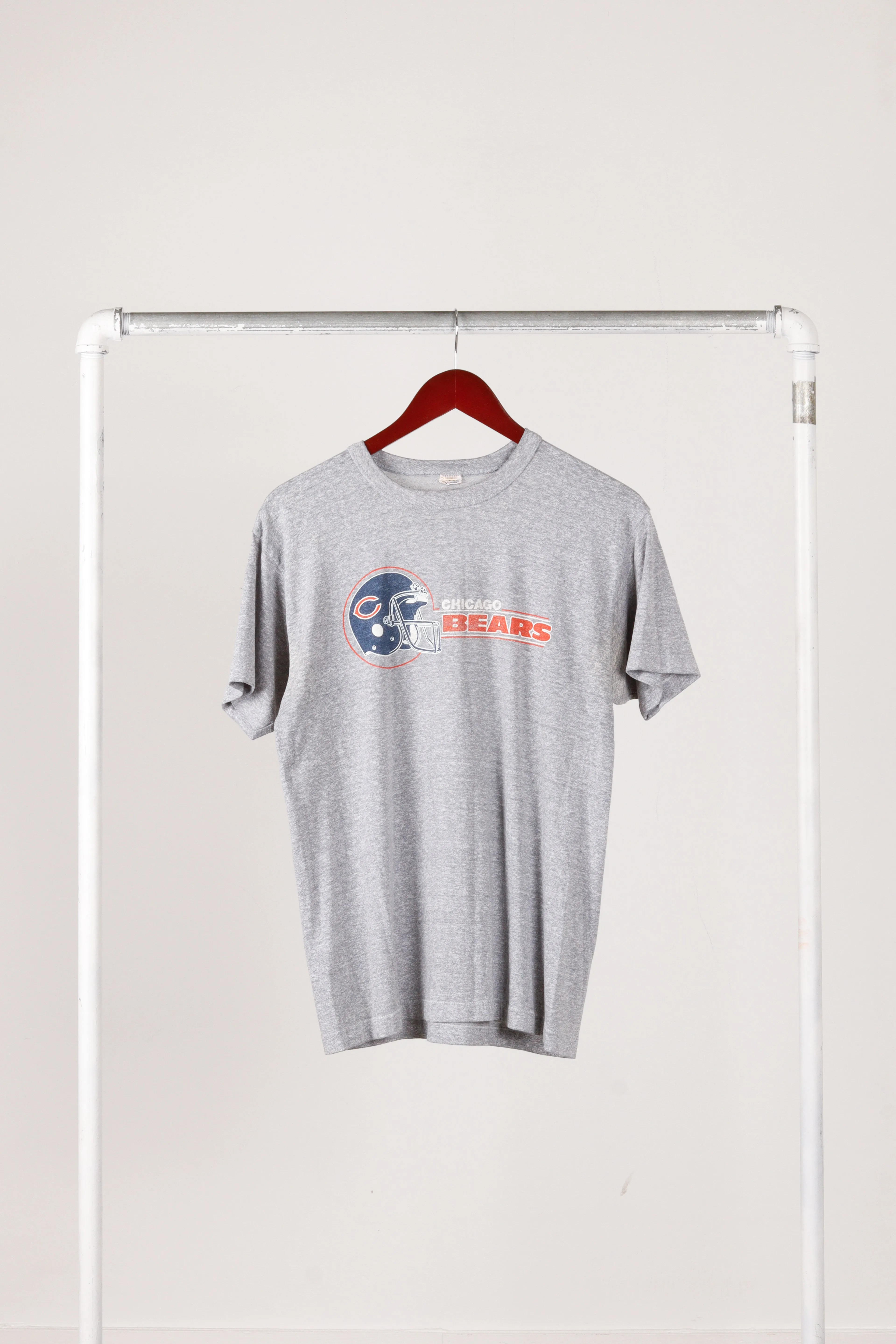 Vintage 80's Chicago Bears 'Classic Helmet Logo' T-Shirt Grey